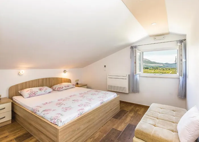 Gorgeous In Holiday home *