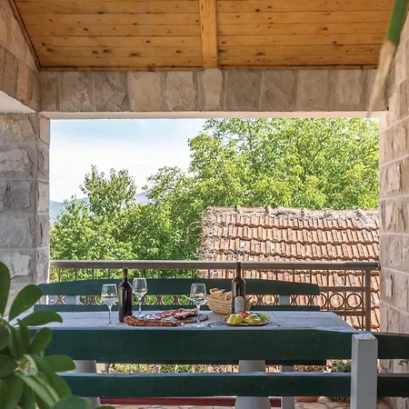 Stunning In With Kitchen * Umcani